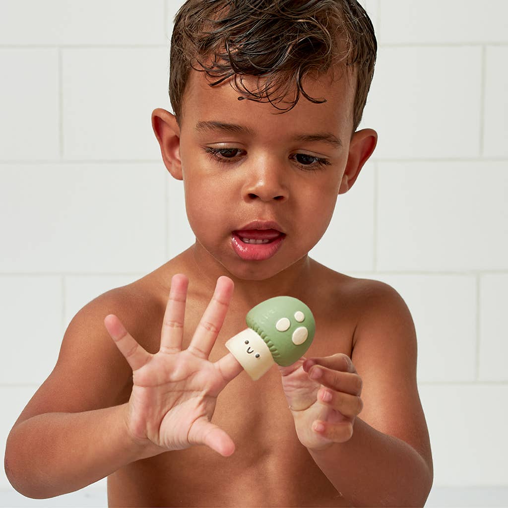 Itzy Bitzy Puppets | Bath + Storytelling Toys