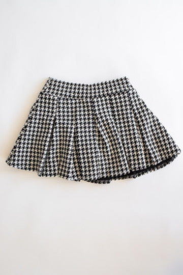 Pleated Houndstooth Skort | Black + White