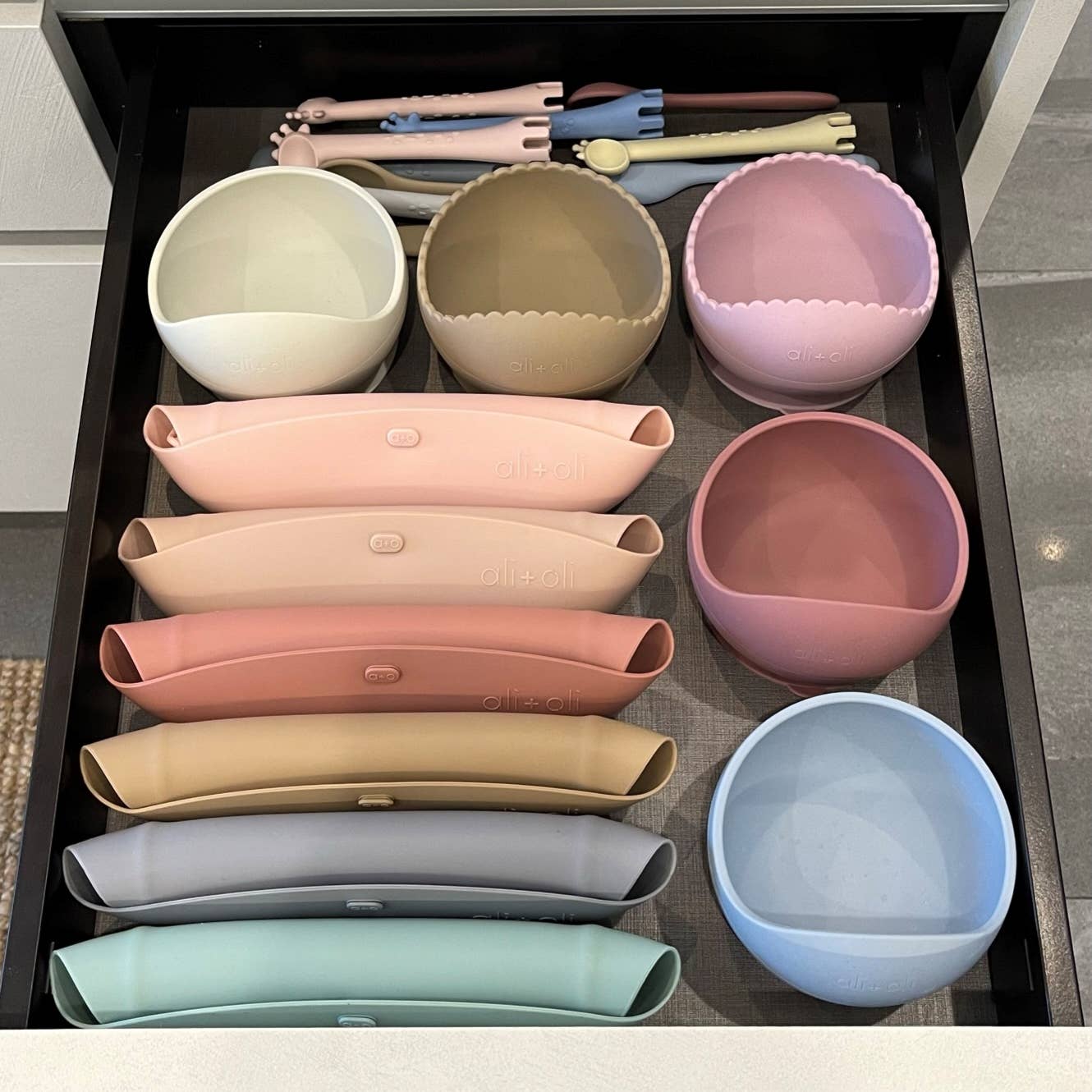 Silicone Baby Bib Roll Up & Stay Closed | True Pink