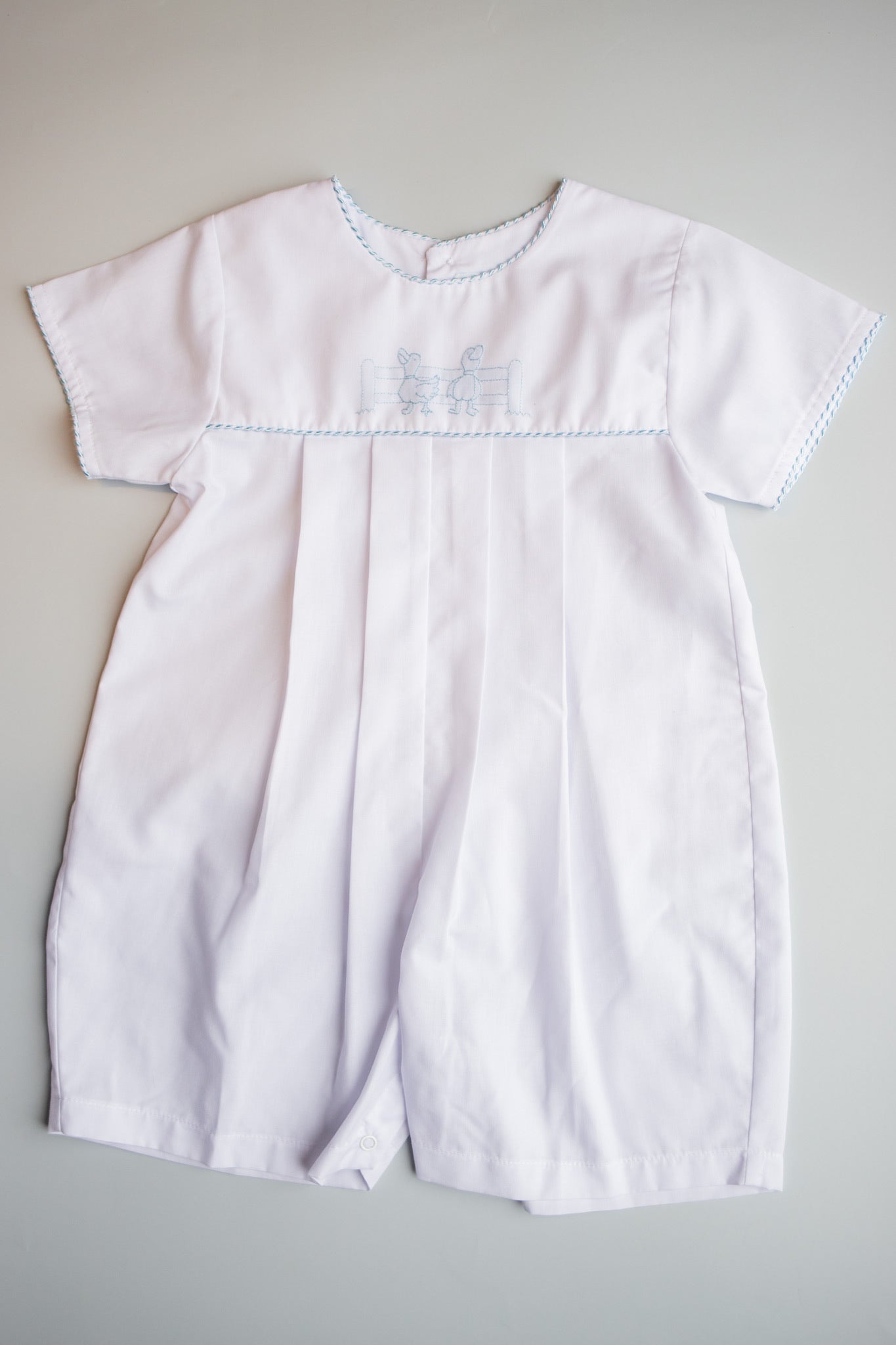 George Embroidered Duck Shortall | White