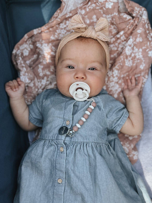 Ali+Oli Silicone Mini Pacifier Clip | Mint