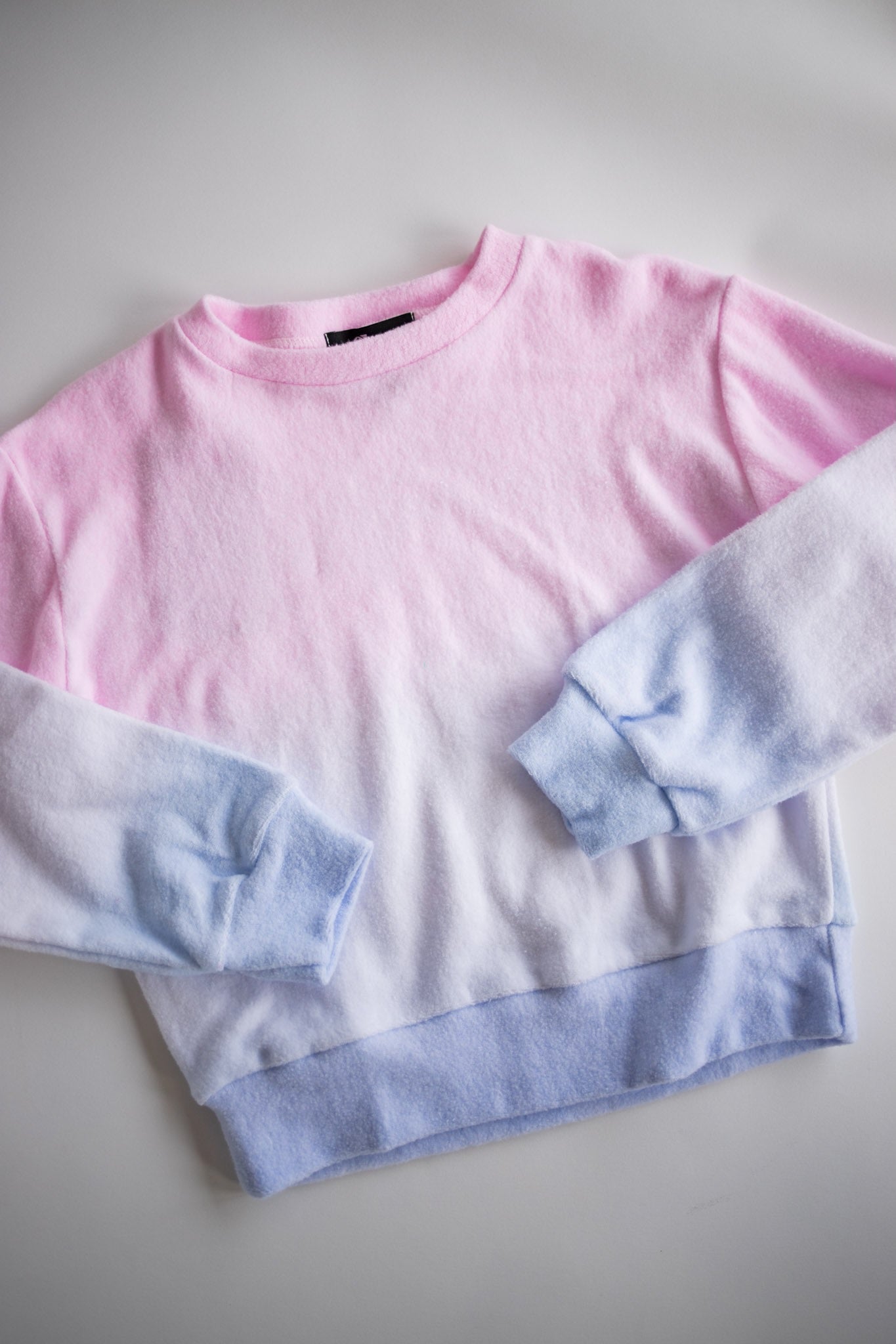 Ombre Raglan Reverse Sweatshirt | Pink, White, Blue