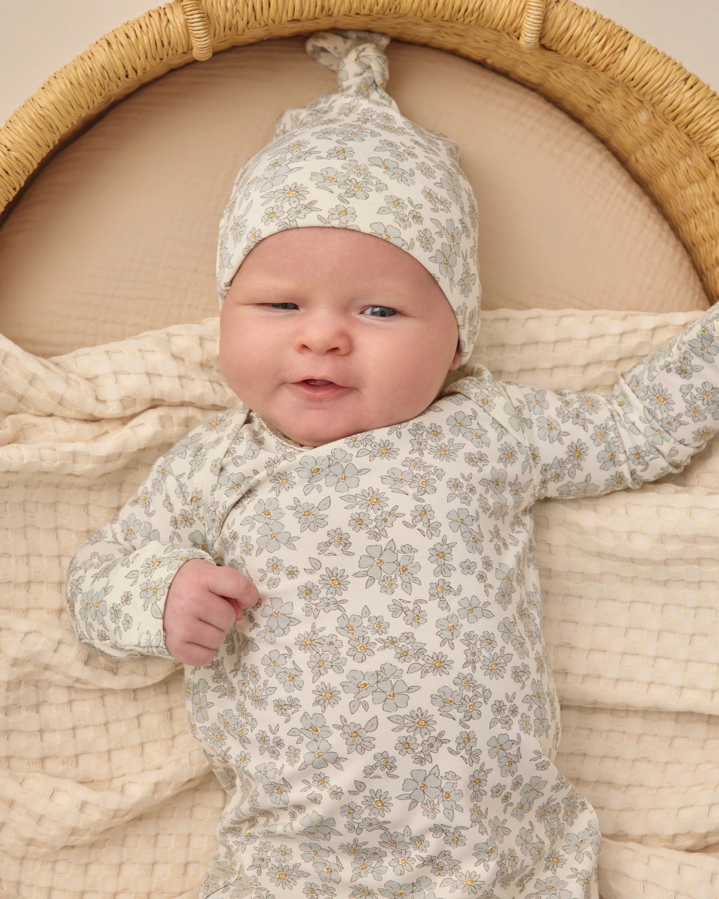 BAMBOO BABY GOWN + HAT SET BLUE FLORAL