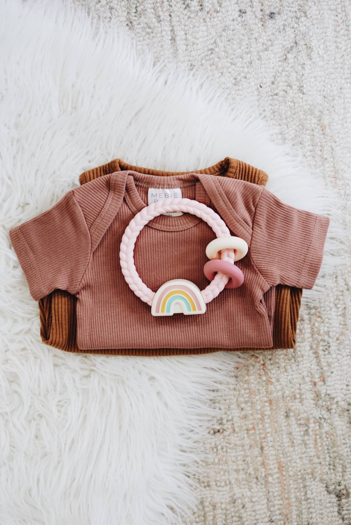 Ritzy Rattle | Rainbow