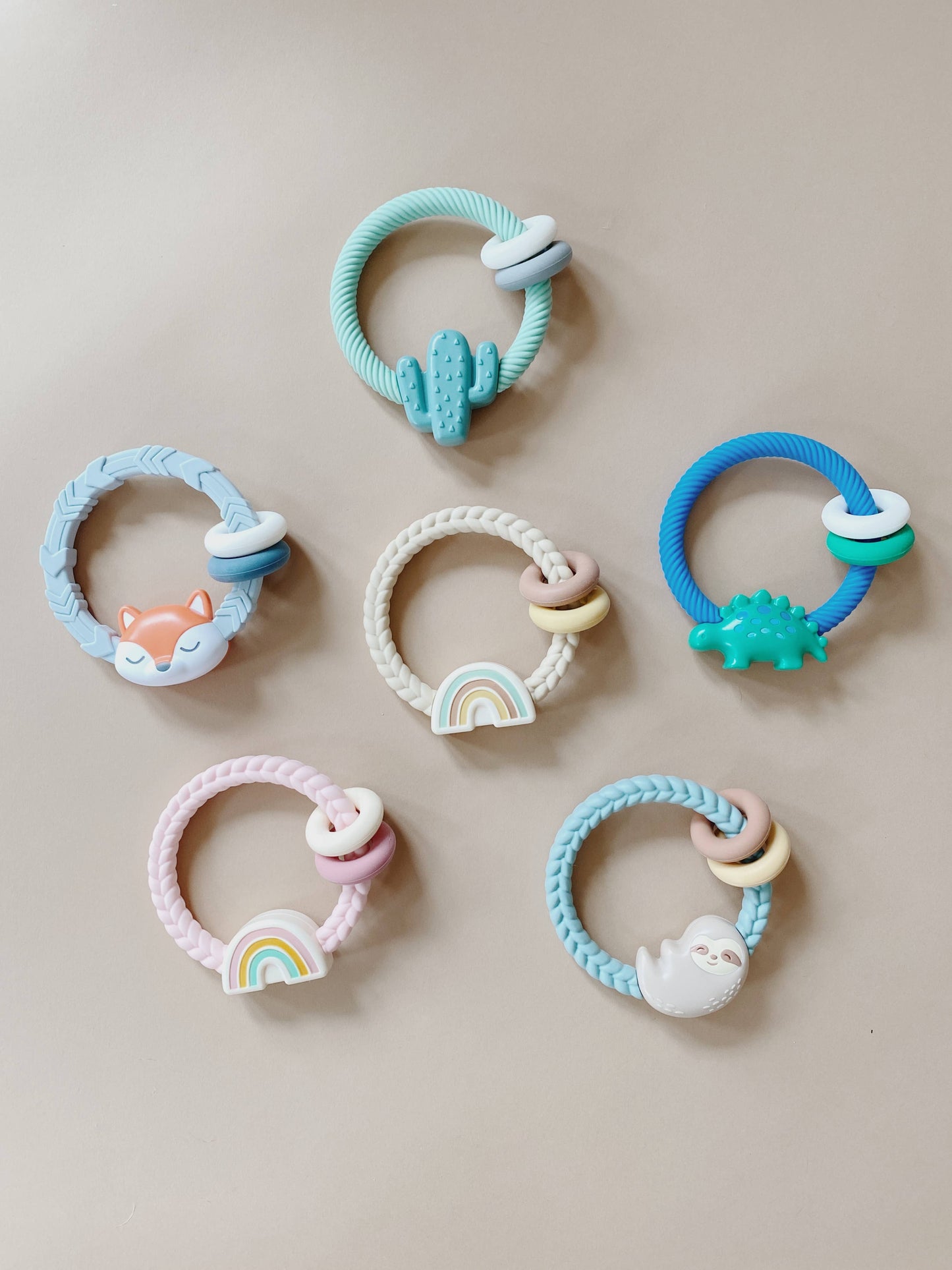 Ritzy Rattle | Rainbow