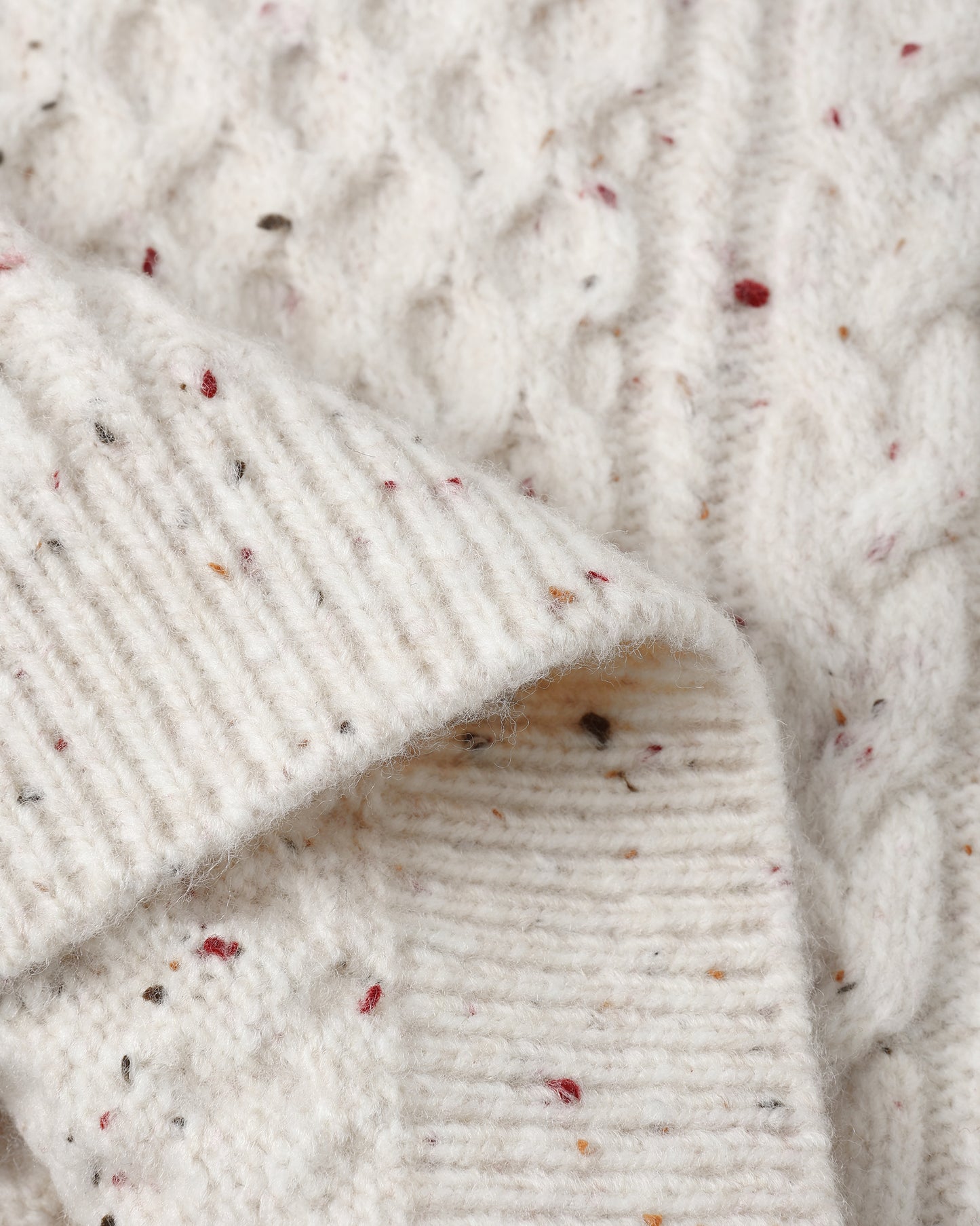 CABLE KNIT SWEATER || NATURAL SPECKLED