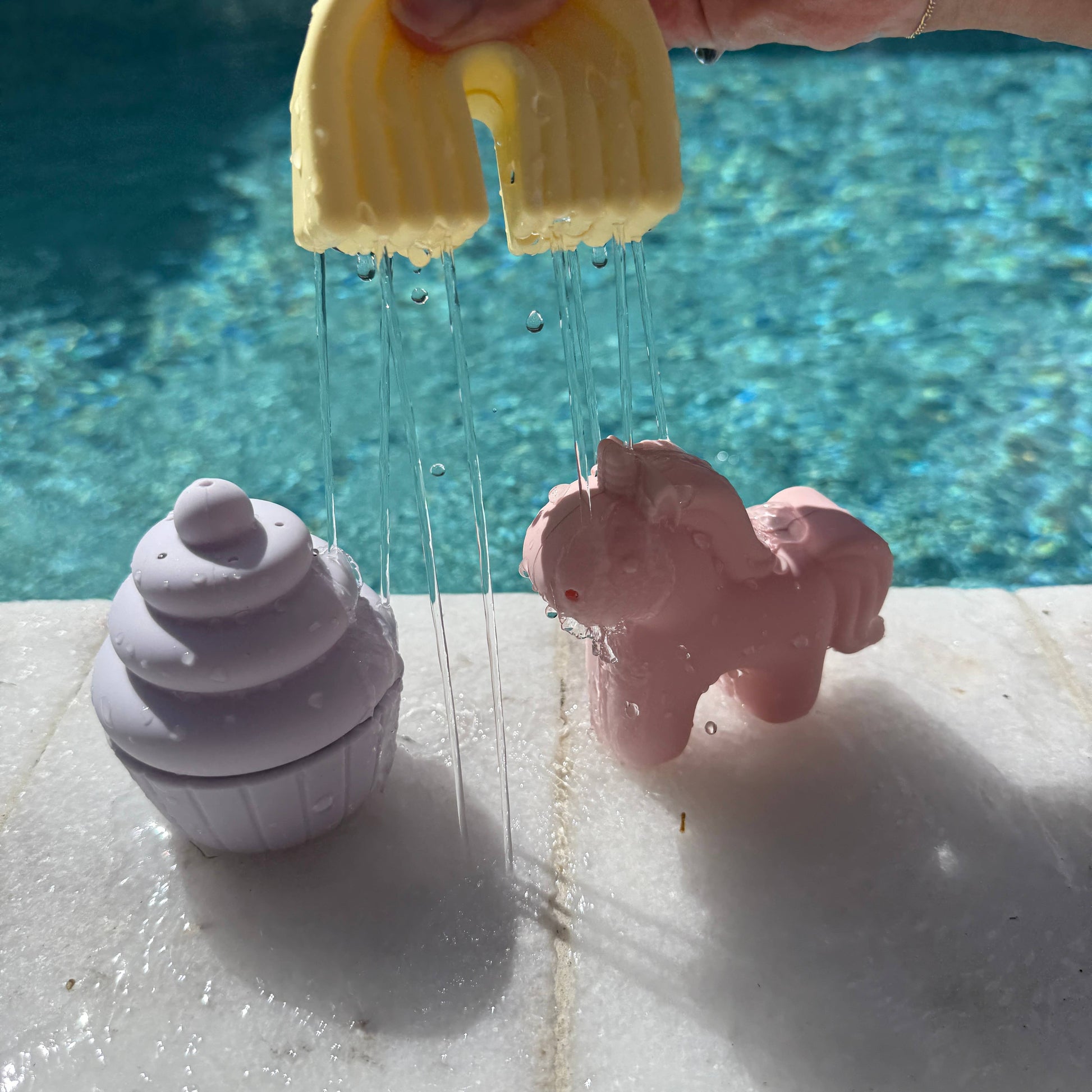 Ali+Oli Squirt Water Bath Toy Set | Unicorn Theme