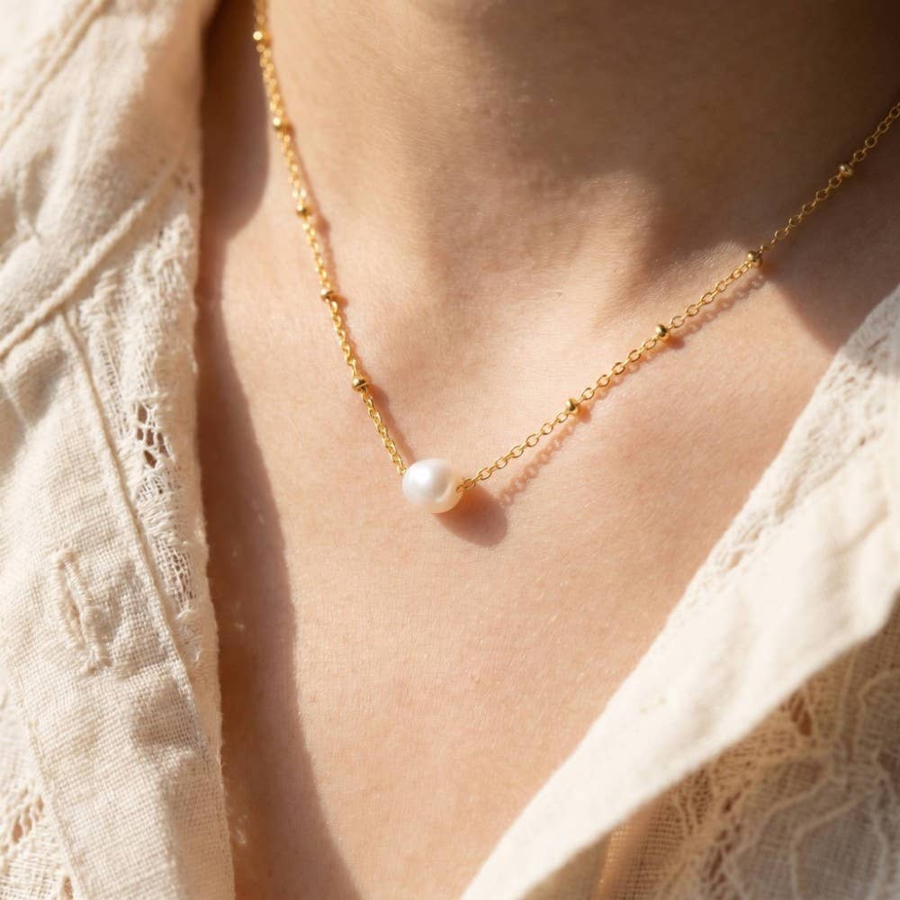 Gold Dipped Pearl Pendant Necklace
