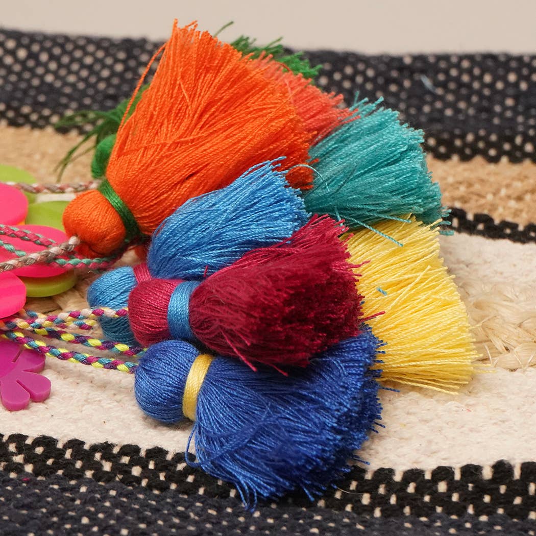 Happy Face Flower Color Tassel Keychain | Fuschsia