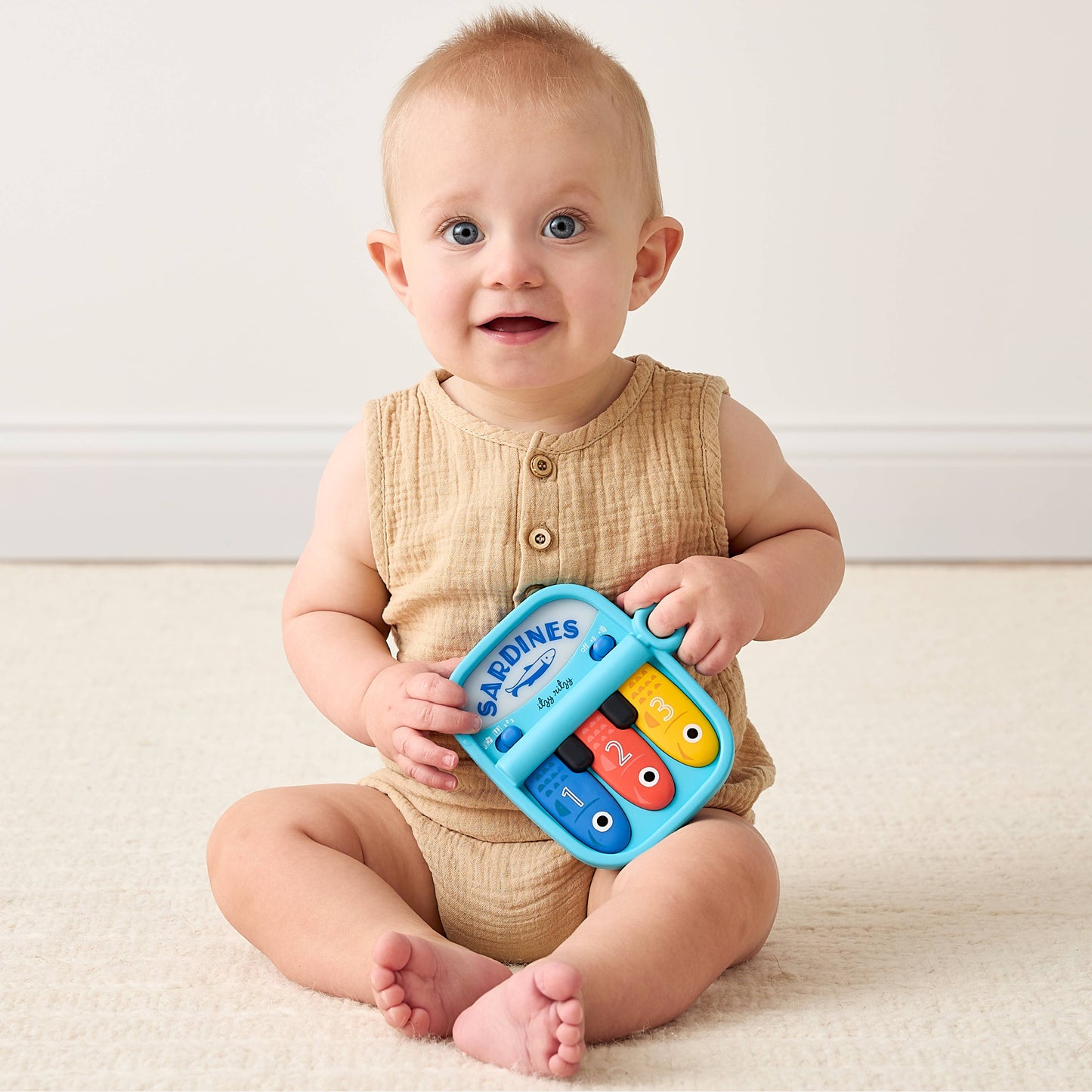 Bitzy Tunes Light-up Interactive Piano Toy | Sardines