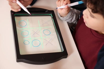 Glow Art Light-Up Drawing Board – Black