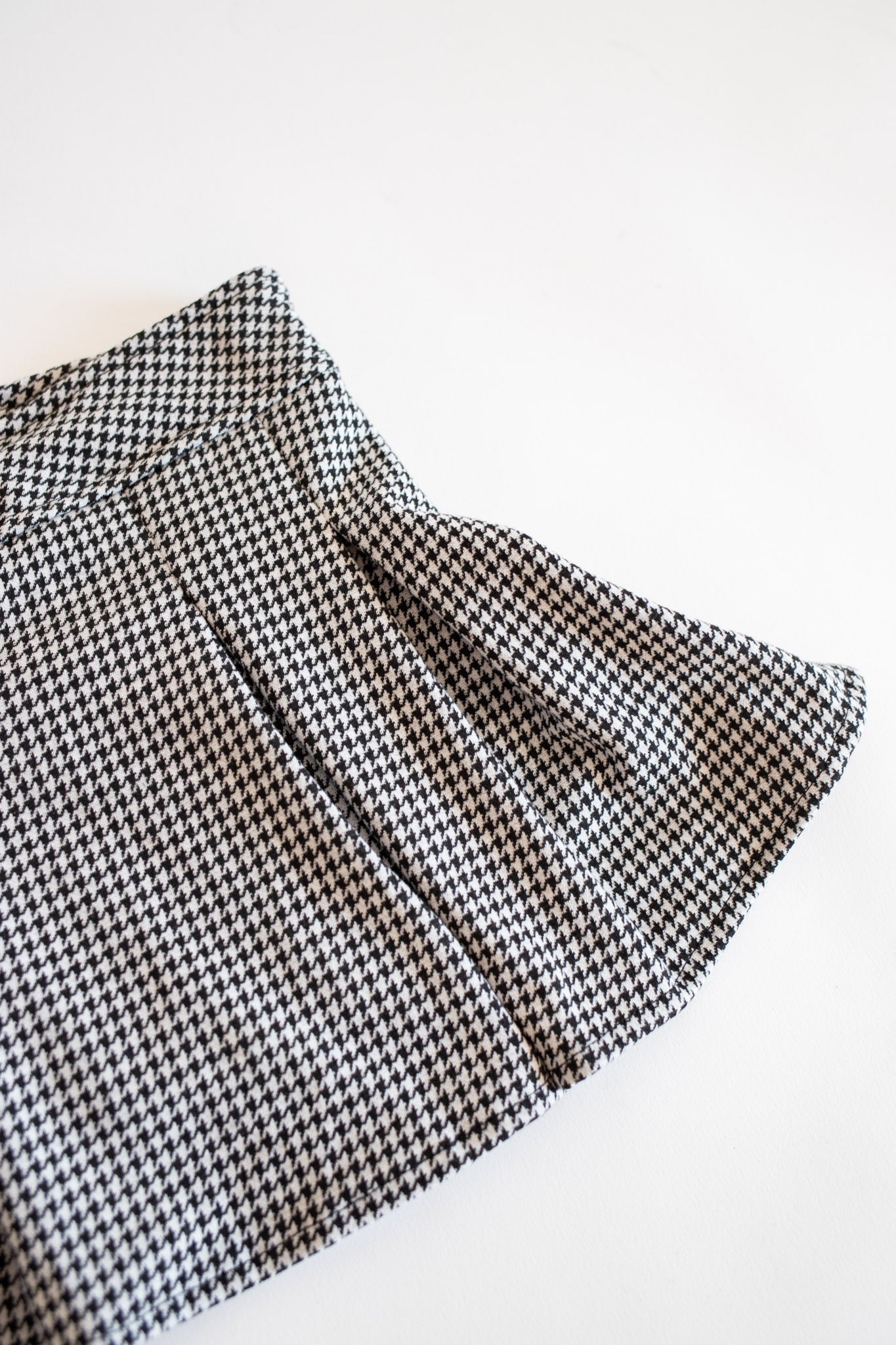 Houndstooth Skirt | Black + White