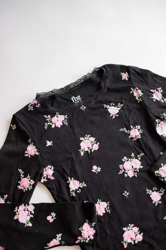 Ribbed Long Sleeve | Black Rose Bouquet