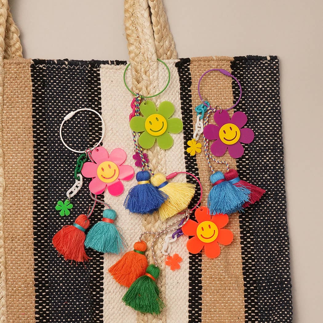 Happy Face Flower Color Tassel Keychain | Fuschsia