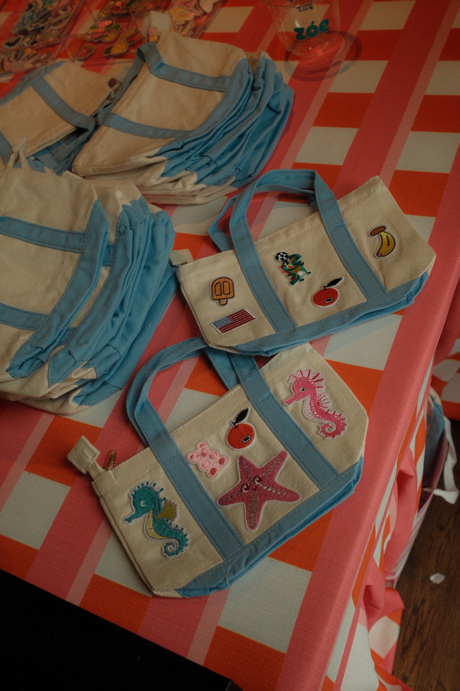 CAMP MAGPIES: Tote Bags