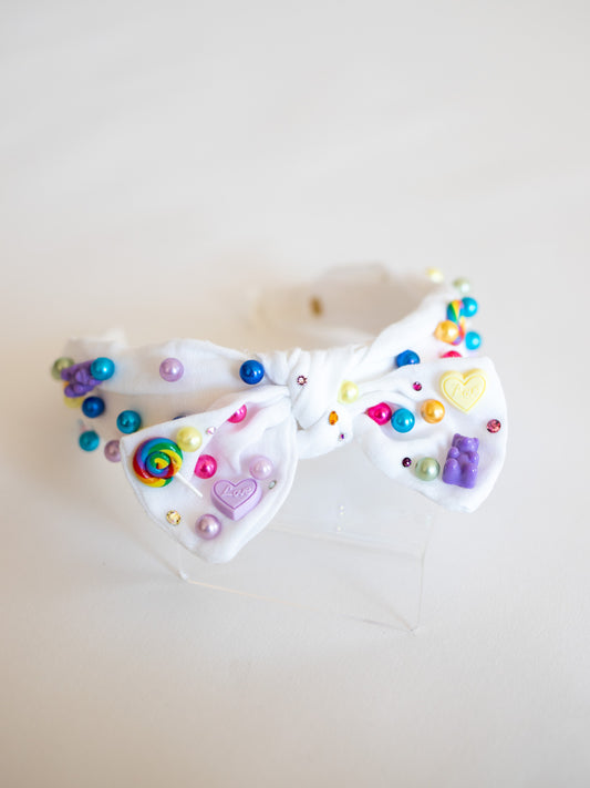 Charm+ Pearl Bow Knot Headband | White/Rainbow