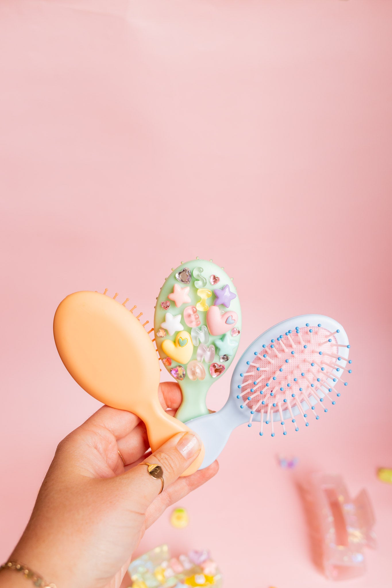 CAMP MAGPIES: Brush and Claw Clip