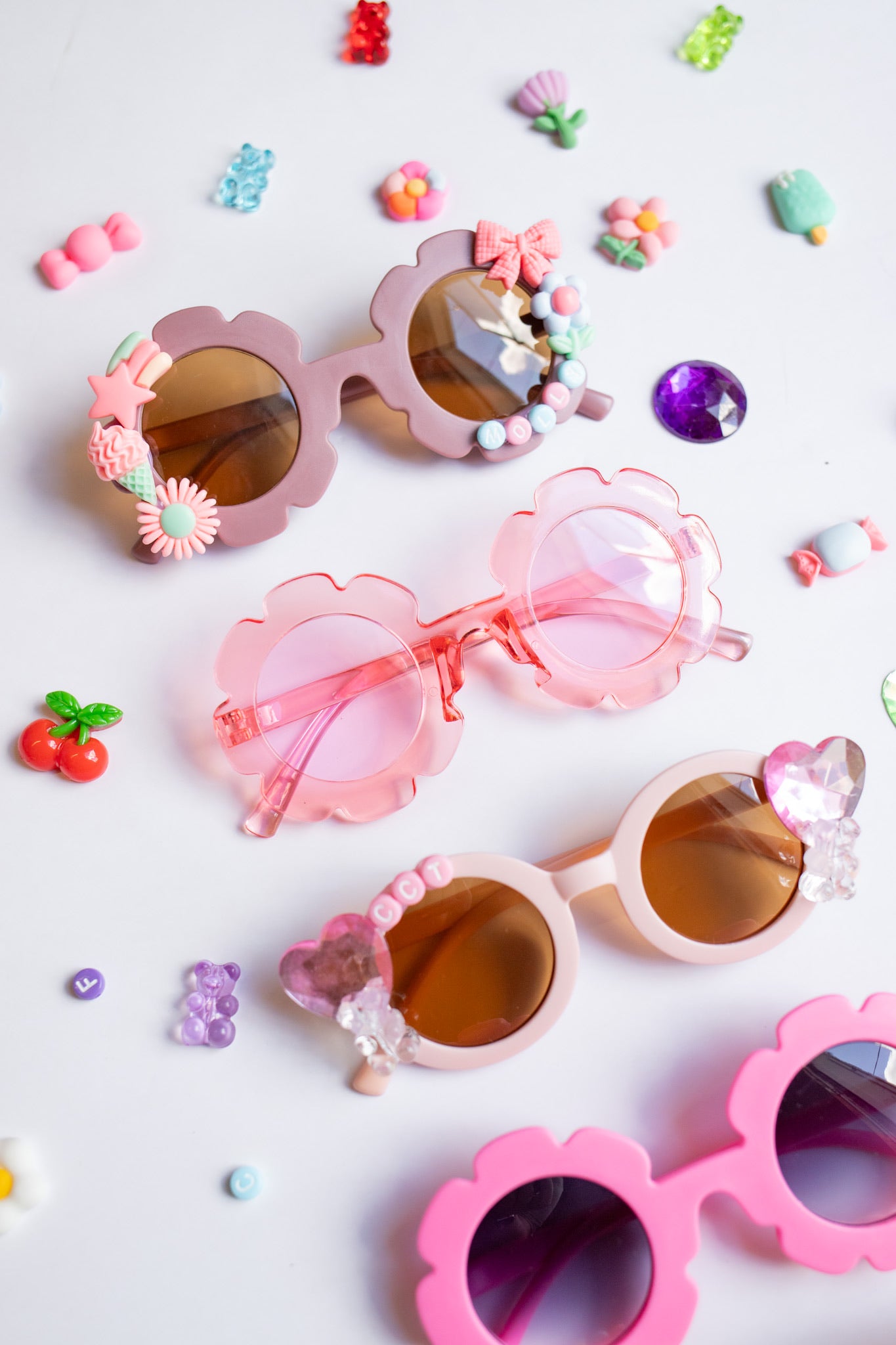 CAMP MAGPIES: Sunglasses Bar