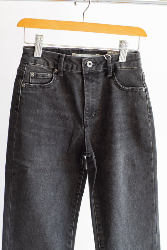 High Rise Slim Straight Jean | Washed Black