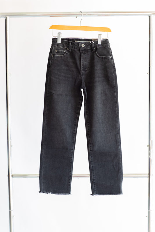 High Rise Slim Straight Jean | Washed Black