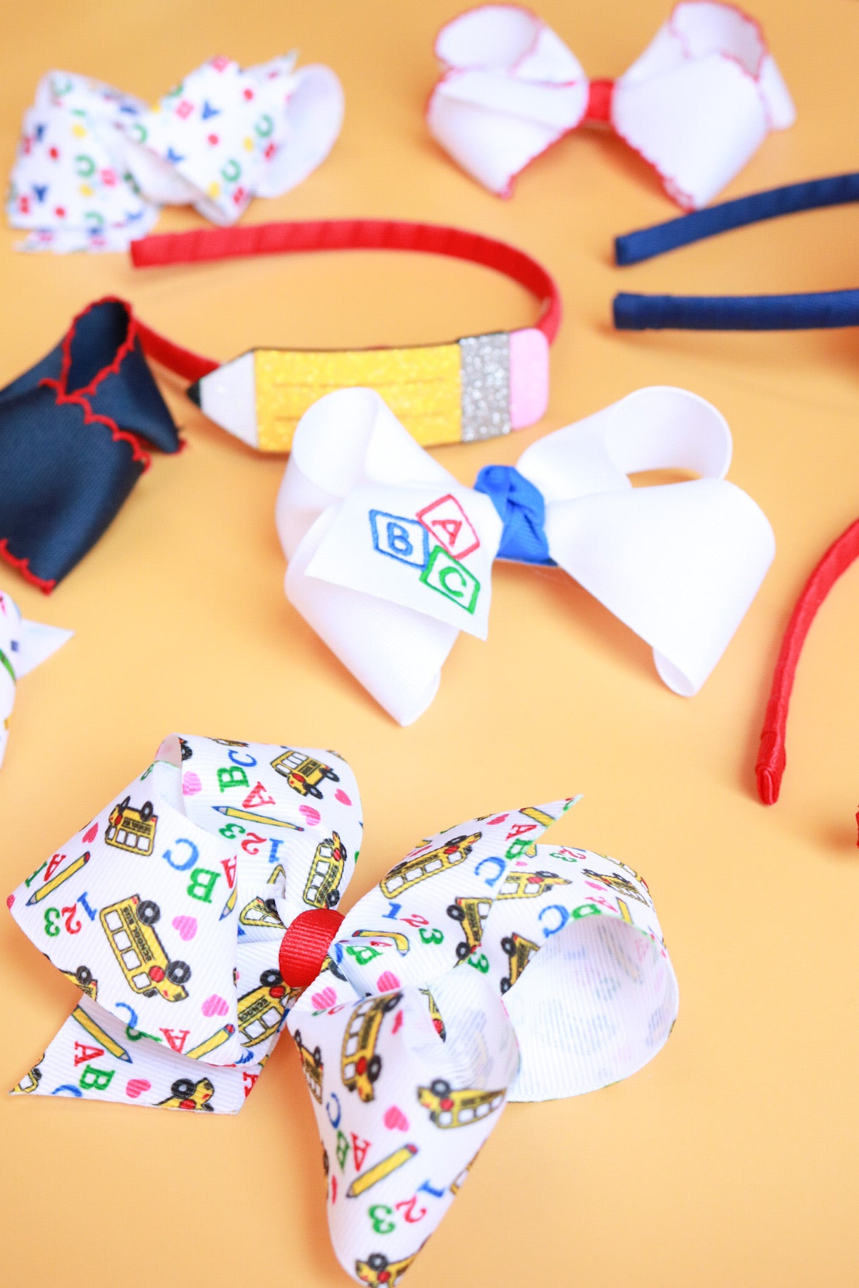 Medium Back to School School Print Grosgrain Bow | School Bus