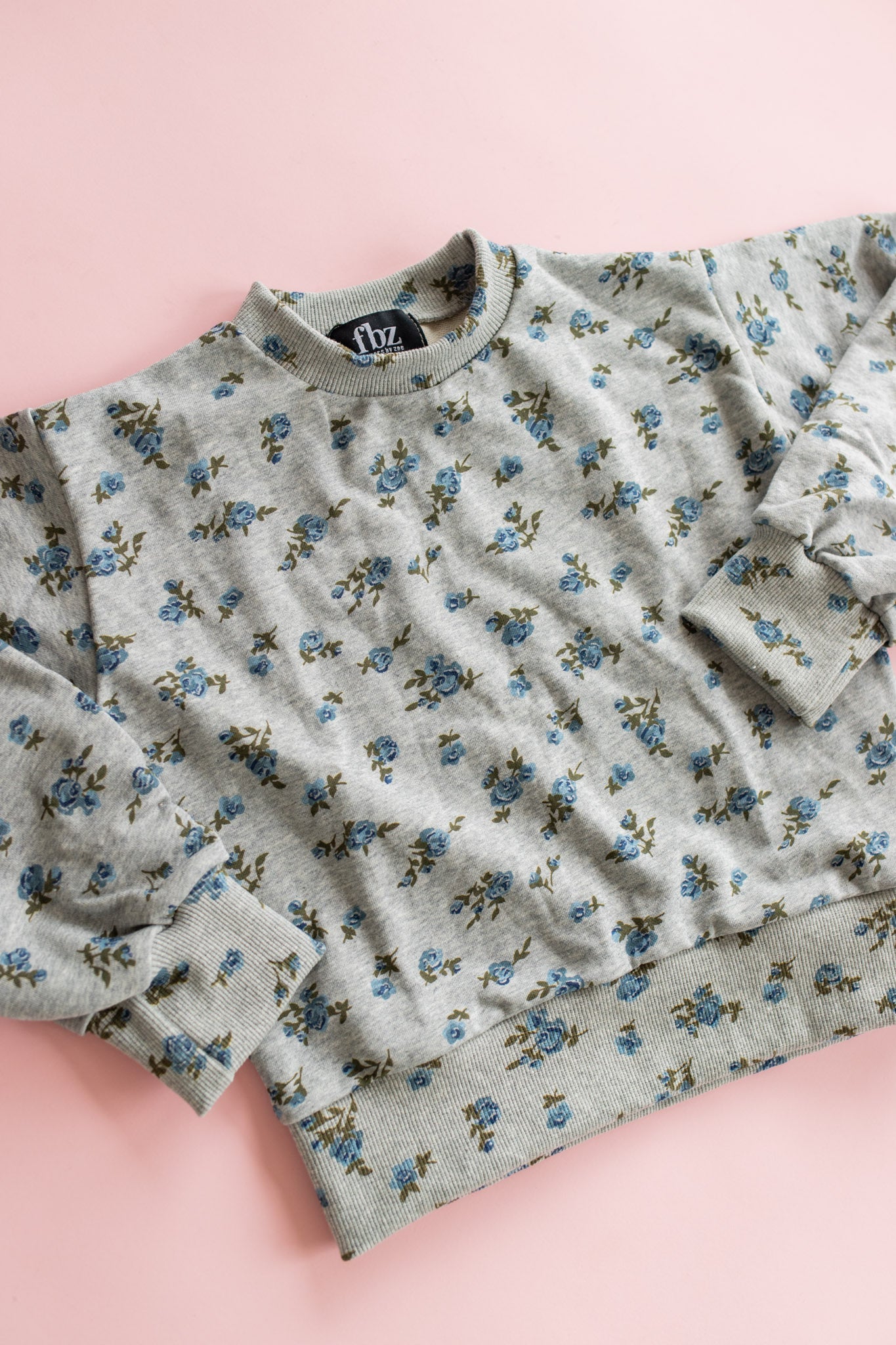 Grey Crewneck Sweatshirt | Blue Floral
