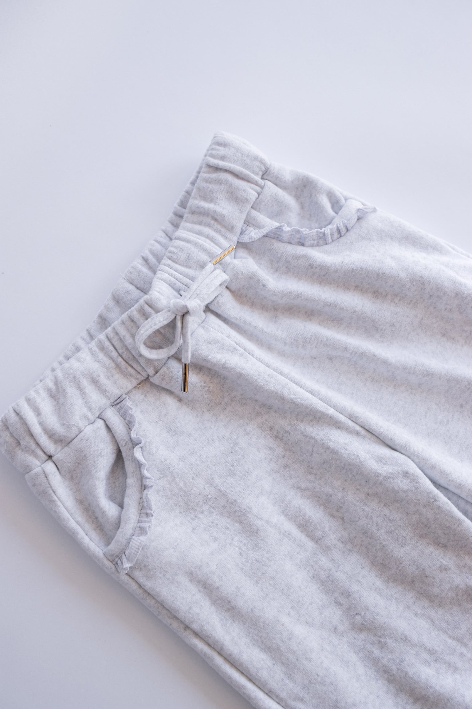 Ruffle Pocket Sweatpant | Light Misty Grey
