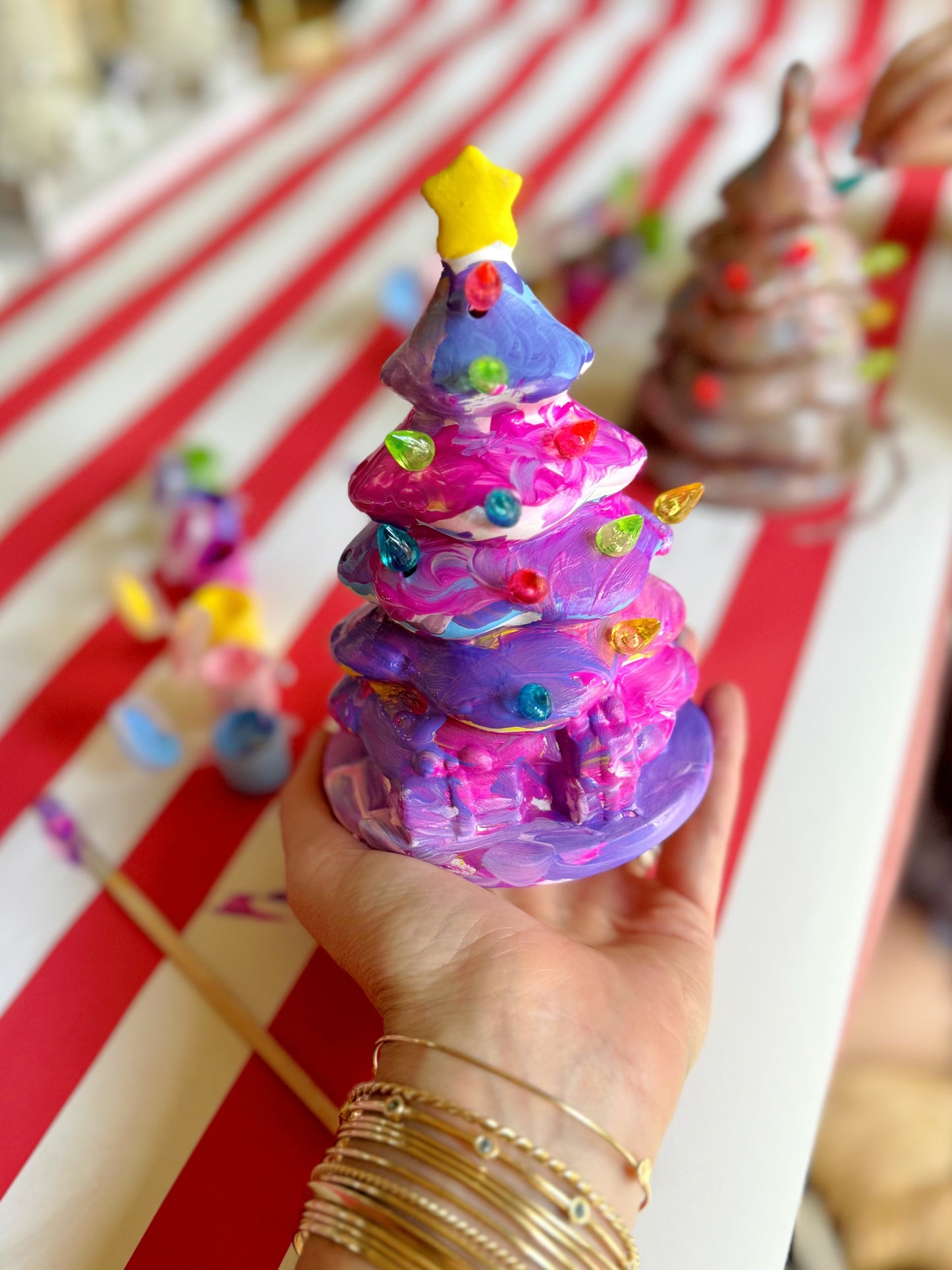 Magpies Jolly Tree Painting Party!