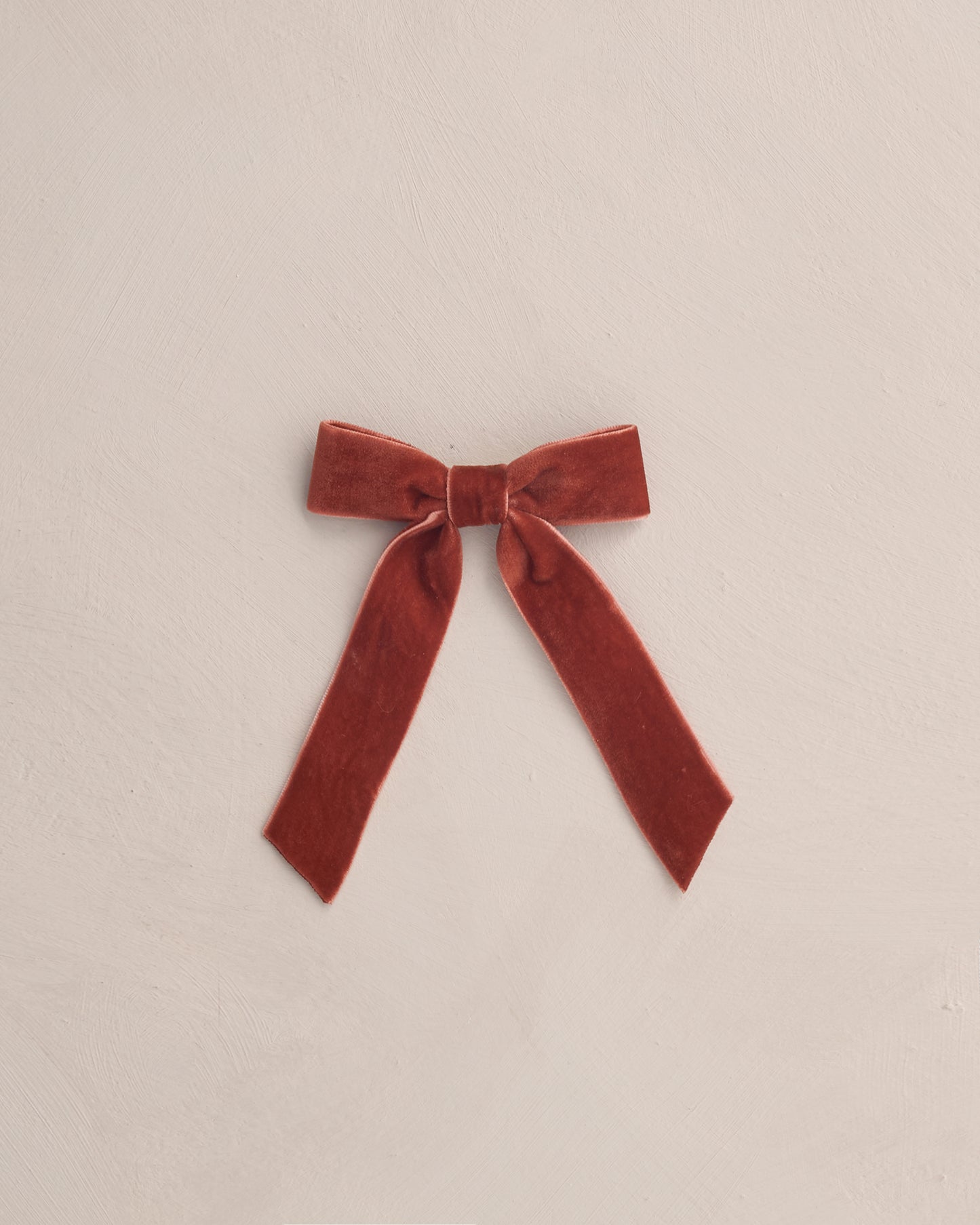 VELVET BOW | RUBY