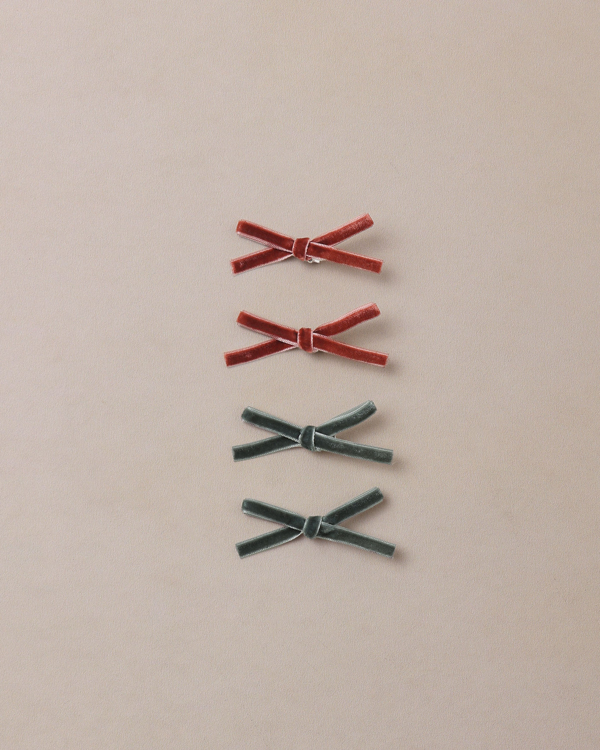 MINI RIBBON BOWS | GREEN, RUBY