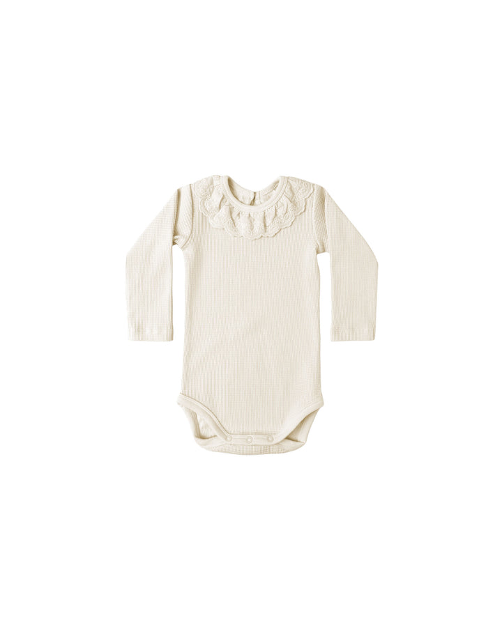 RUFFLE COLLAR BODYSUIT || NATURAL