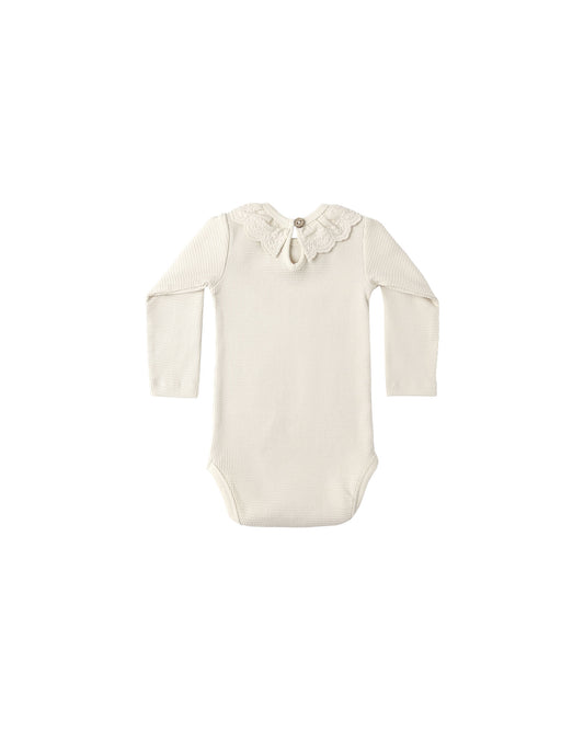 RUFFLE COLLAR BODYSUIT || NATURAL