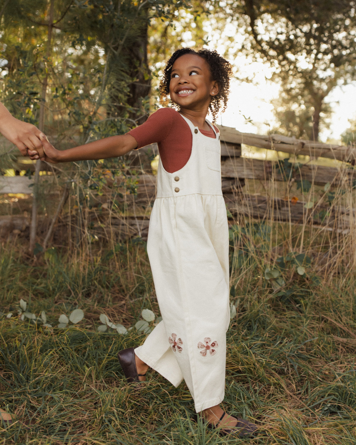 WIDE LEG OVERALL DAISY PATCHES