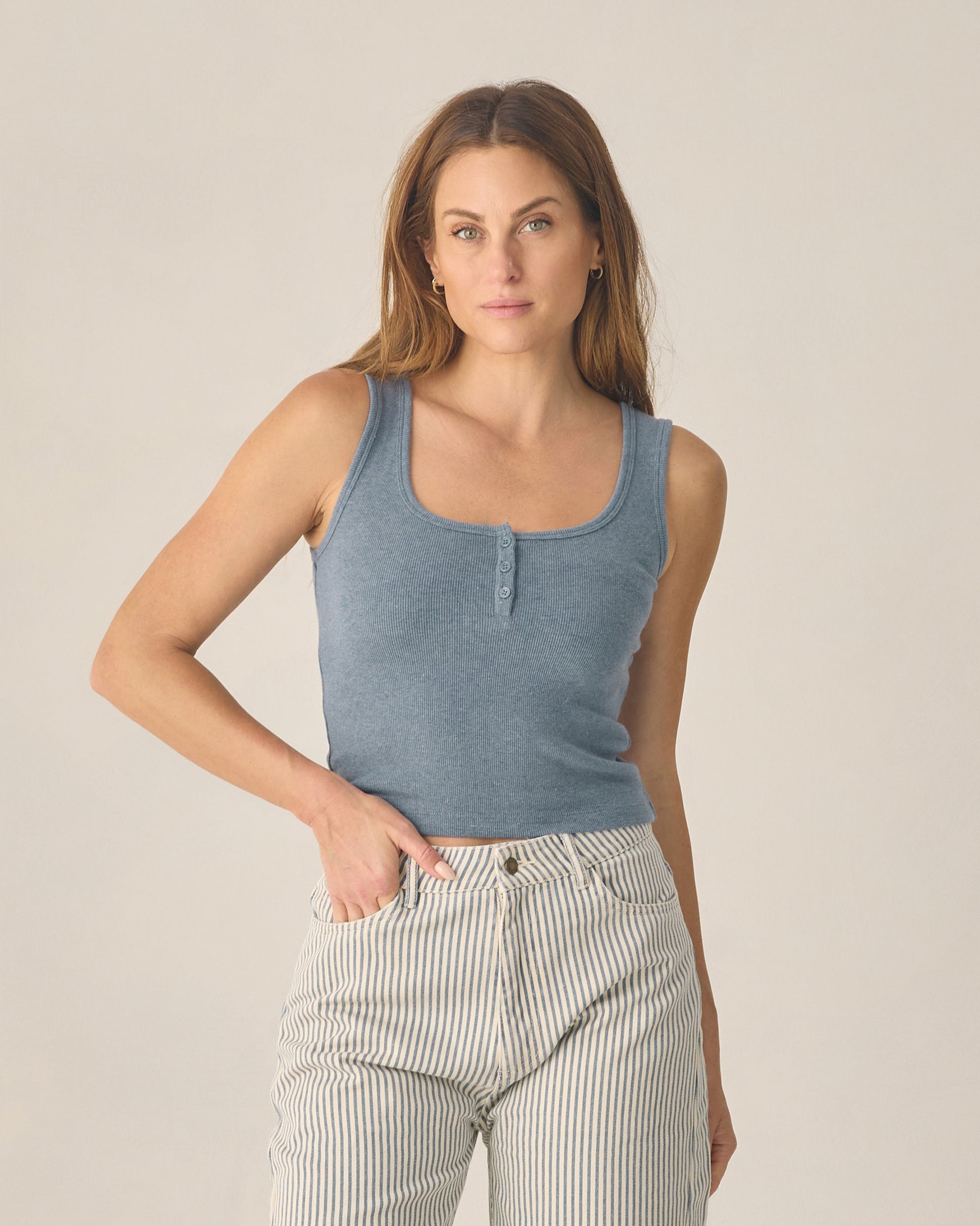 WOMEN'S RIBBED TANK HEATHERED MARINE