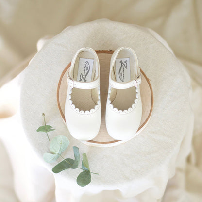 Scalloped Mary Jane | Pearl