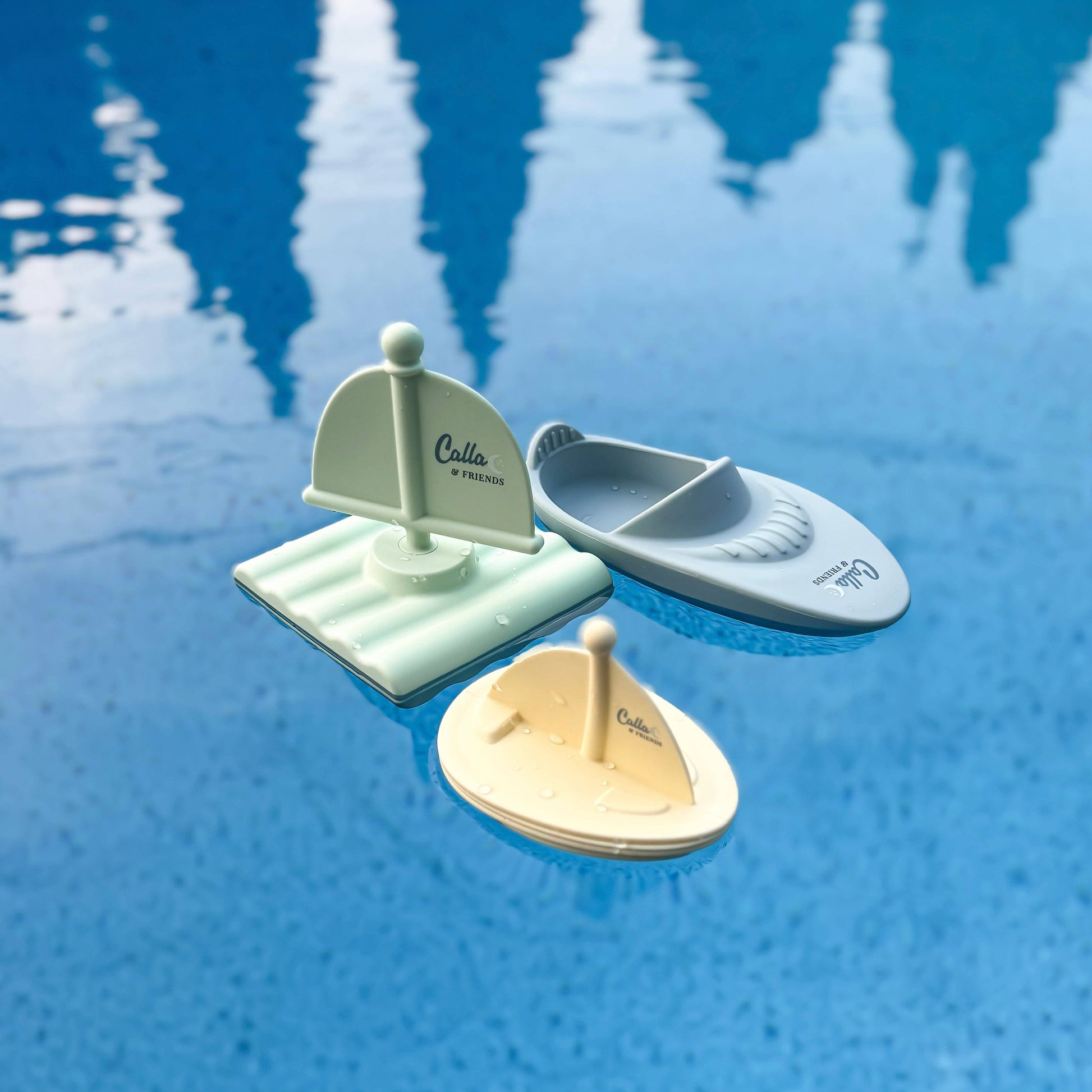 Ryder's Racing Bath Boats | Powder Blue