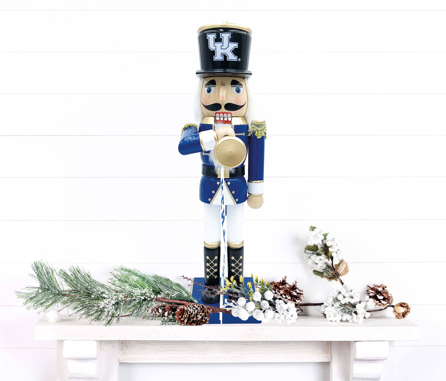 14" Kentucky Bugler Nutcracker