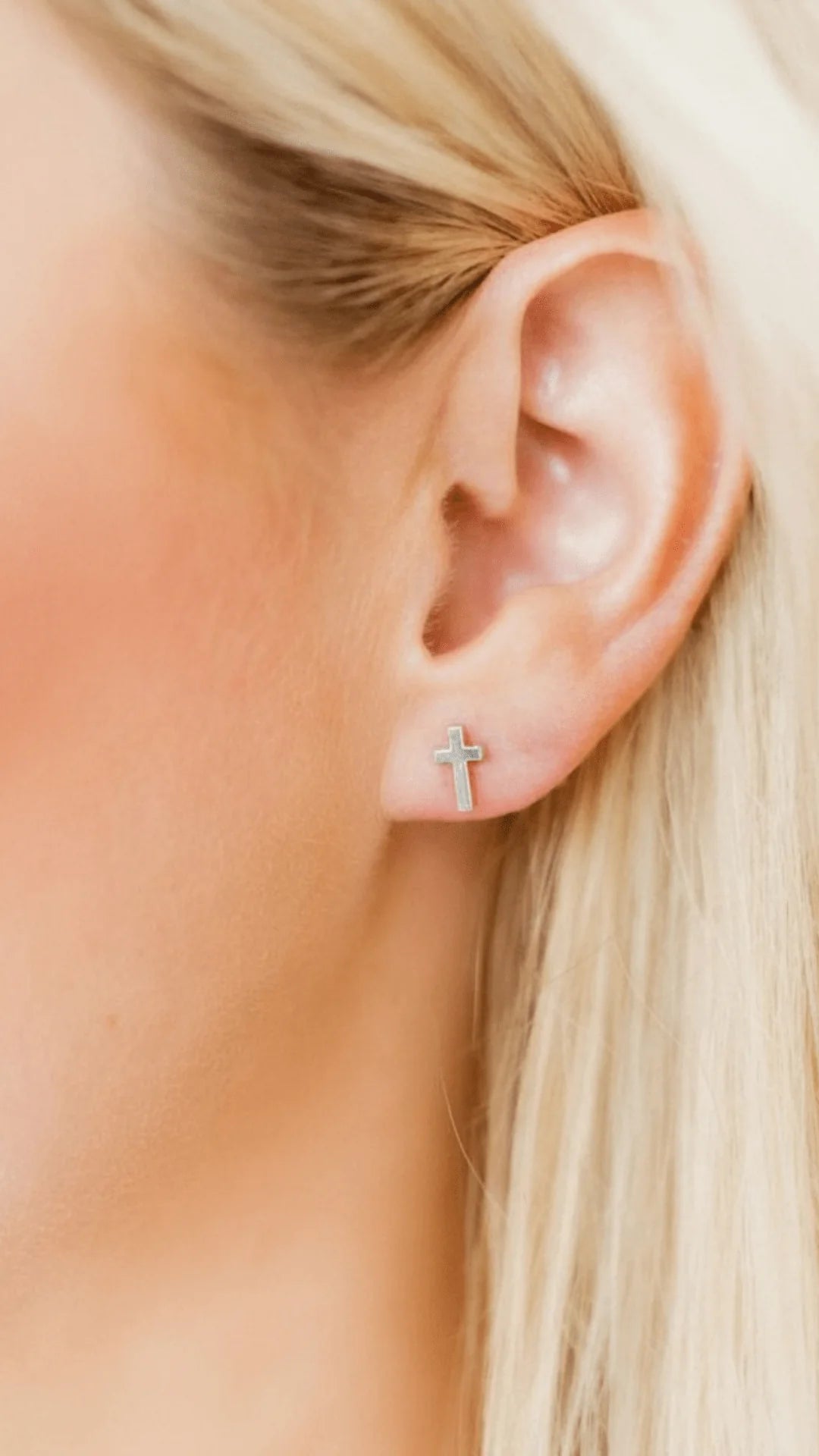 Screwback Stud | Catherine | Silver Cross