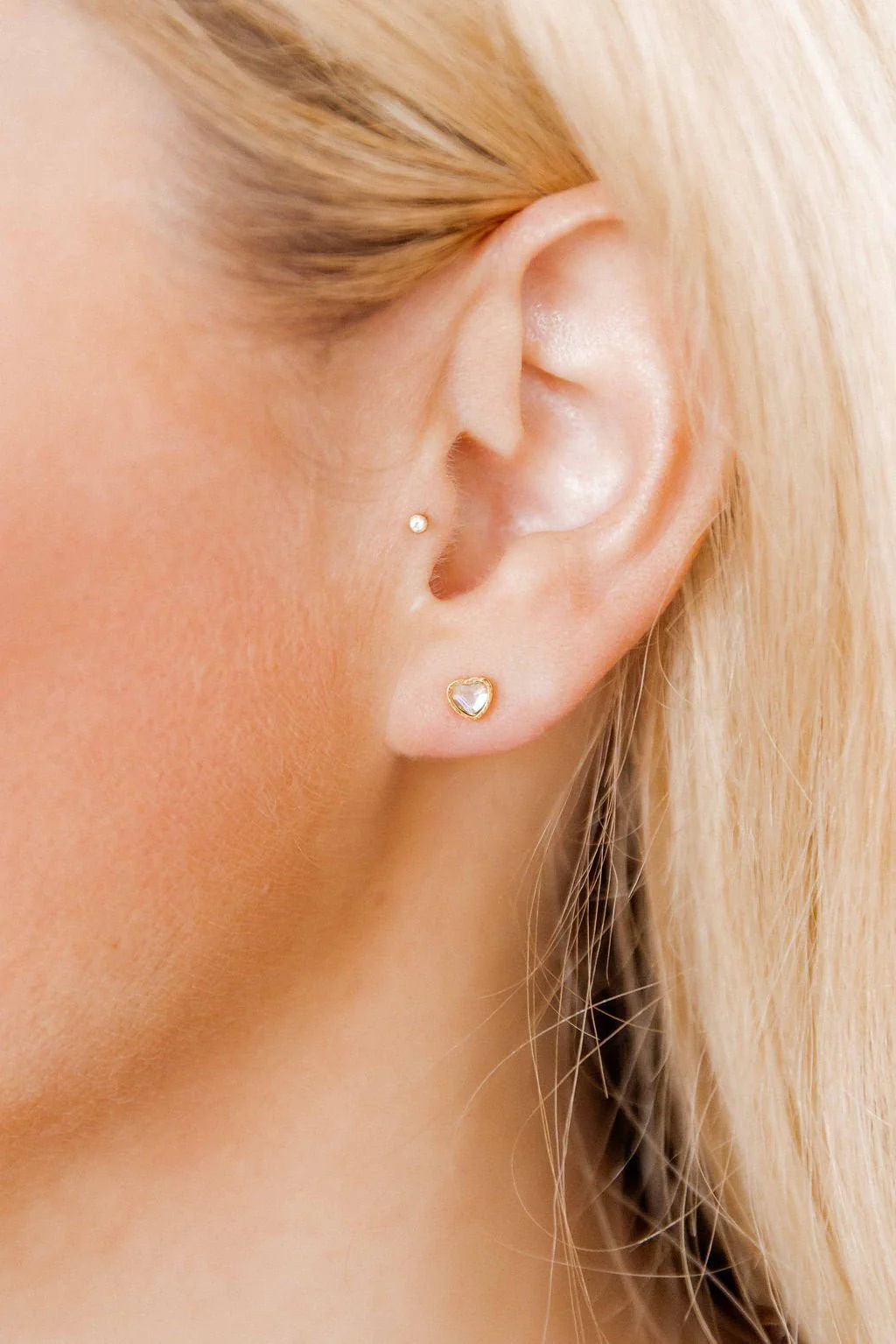 Screwback Stud | Polly | Iridescent Heart