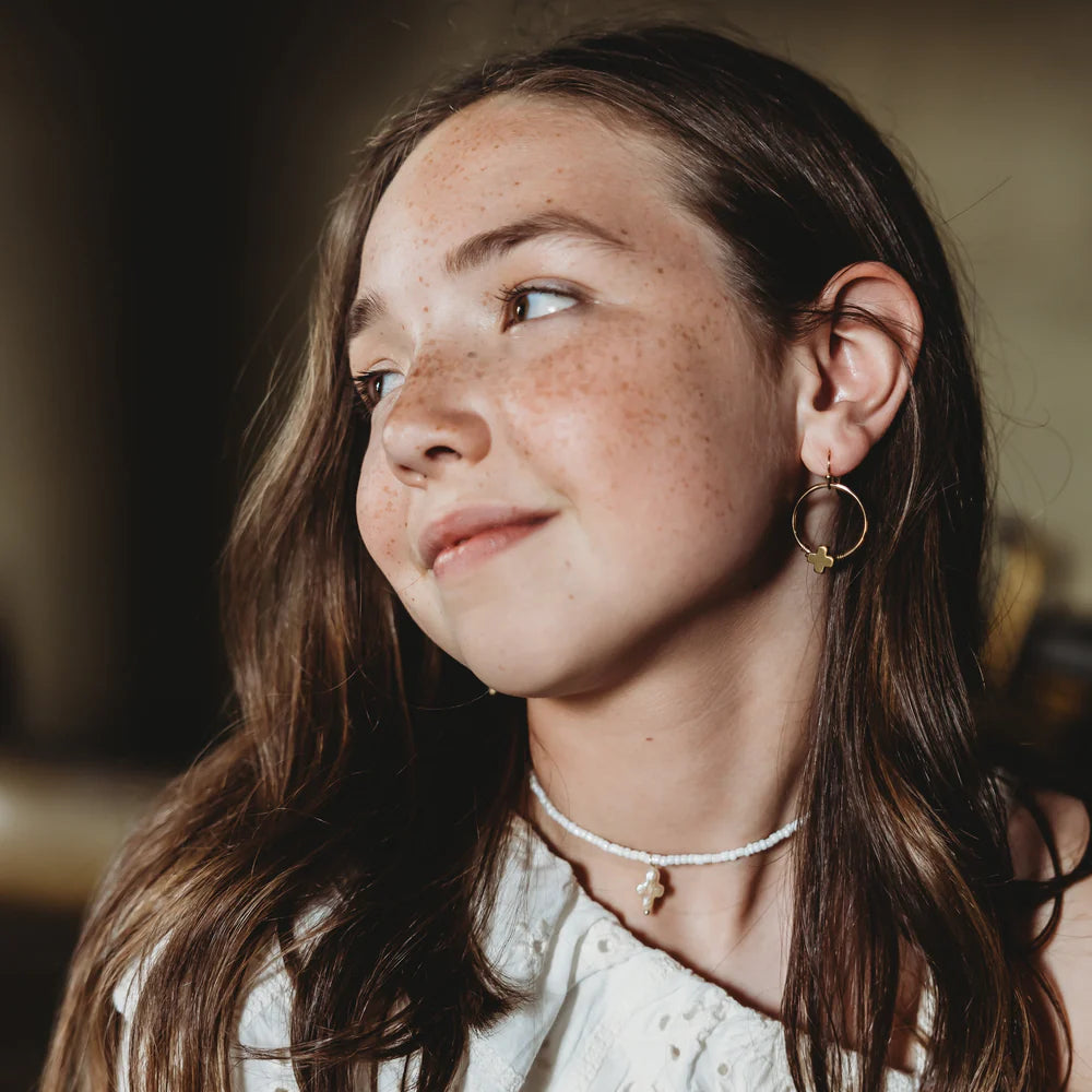 Ellie Cross Necklace | White/Pearl (Copy)